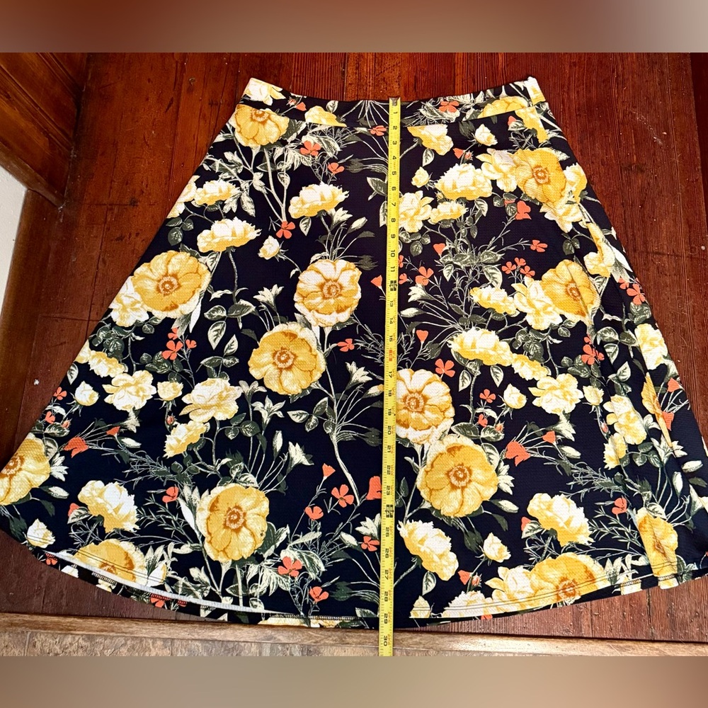 Colorful Yellow, Black & Orange Full Skirt 3X Stretchy Waist